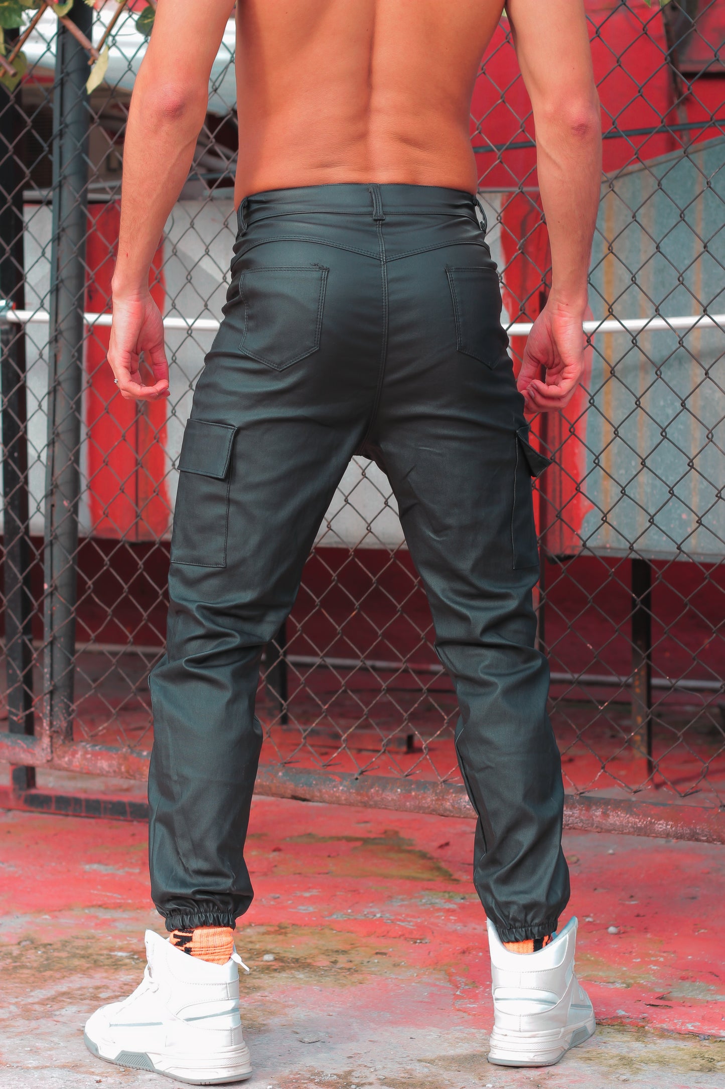 Vaquero cargo vinil negro