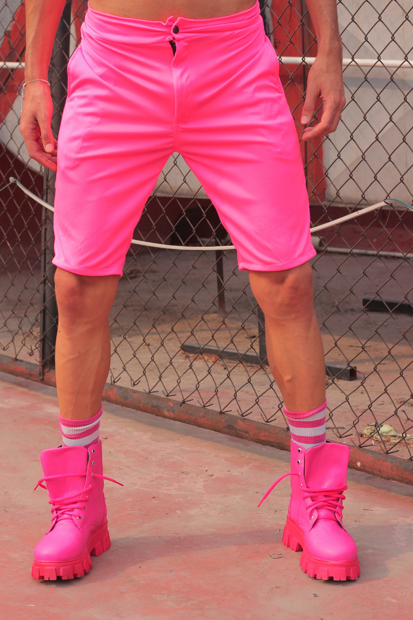 Short licra rosa neón